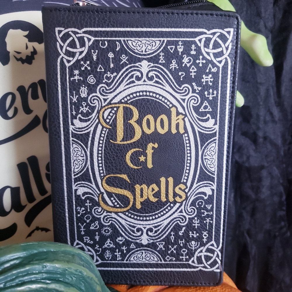Spirit Halloween Of Spells Gothic Shoulder Bag New With Tag
